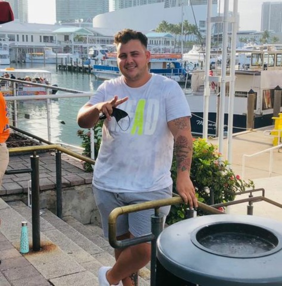 Meet your Posher, Felix - Picture 1 of 1